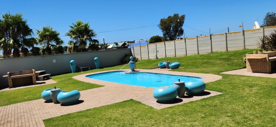 2 Bedroom Property for Sale in Hartenbos Central Western Cape